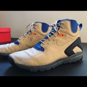 Nike Mobb Ultra Mid, Mens size 10.5